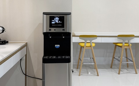 深圳市福田某某銀行-采購直飲水機解決健康飲水問題