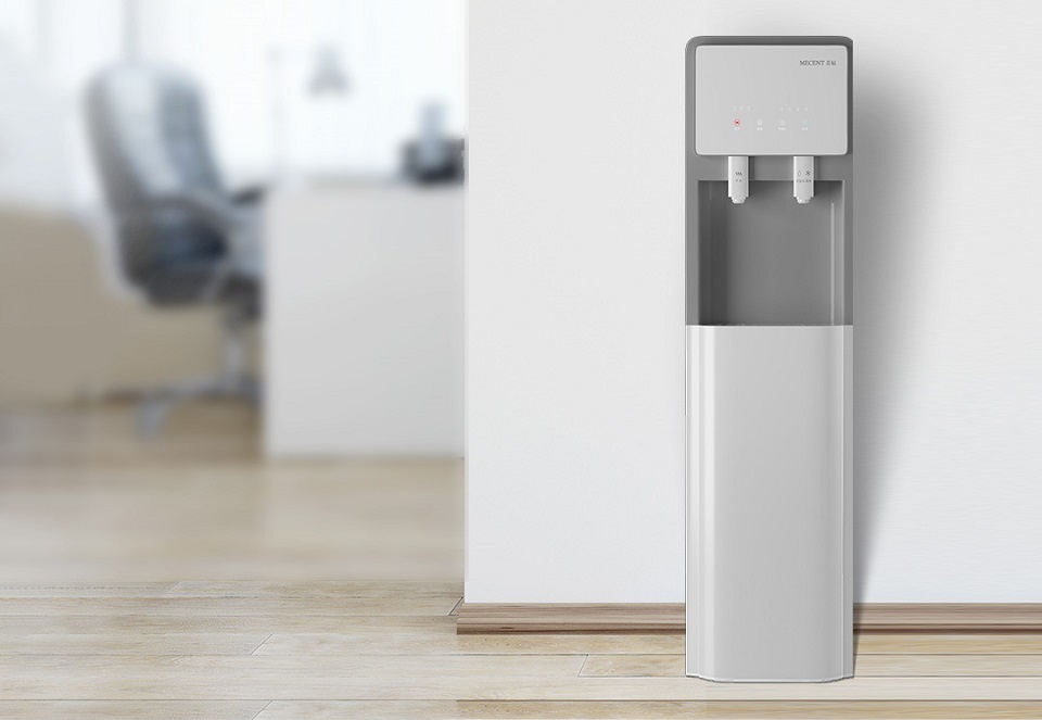 辦公室直飲水機(jī)是租賃好還是購(gòu)買(mǎi)好？哪種更劃算呢？