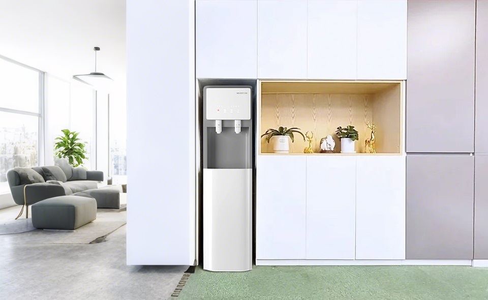 你喝的桶裝水安全嗎？直飲水機(jī)能不能替代桶裝水？